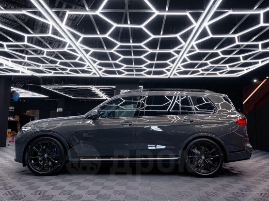 BMW X7 (3)