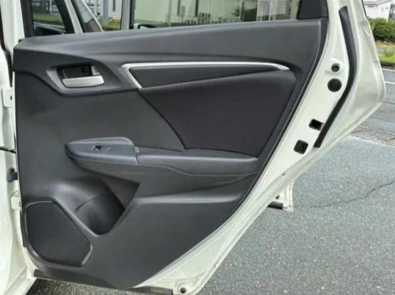 Honda Fit 72000 (5)