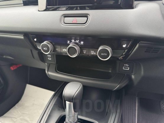 Honda Vezel (3)