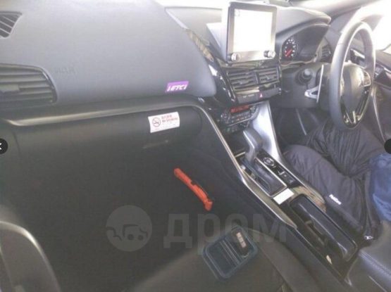 Mitsubishi Eclipse Cross (4)