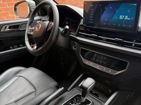 SsangYong Rexton Sports Khan (10)