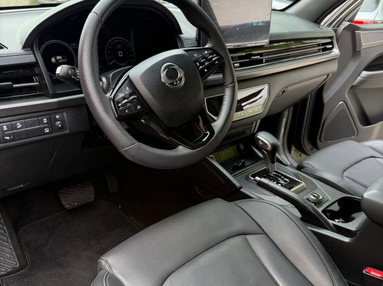 SsangYong Rexton Sports Khan (16)