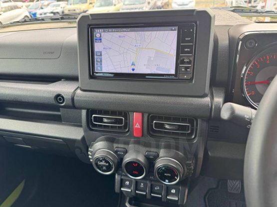 Suzuki Jimny (21)