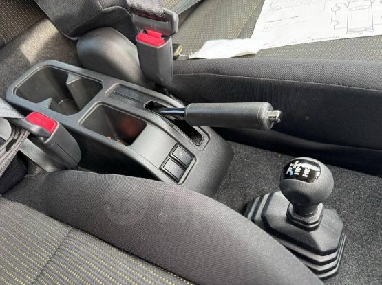 Suzuki Jimny (8)