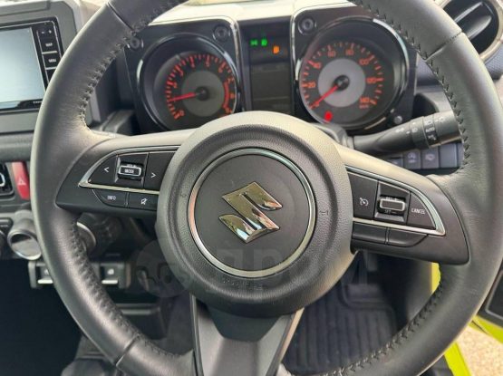 Suzuki Jimny (9)