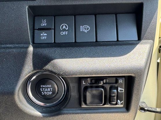 Suzuki Jimny Sierra 11000 (8)