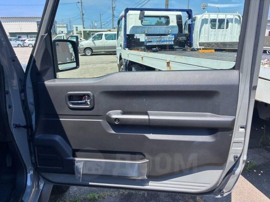 Suzuki Jimny Sierra 14000 (23)