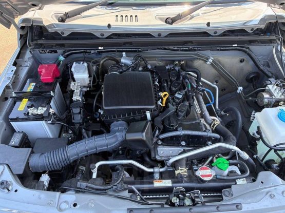 Suzuki Jimny Sierra 14000 (8)