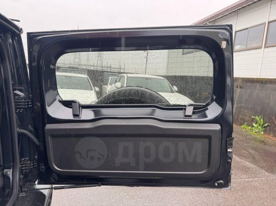Suzuki Jimny Sierra (18)