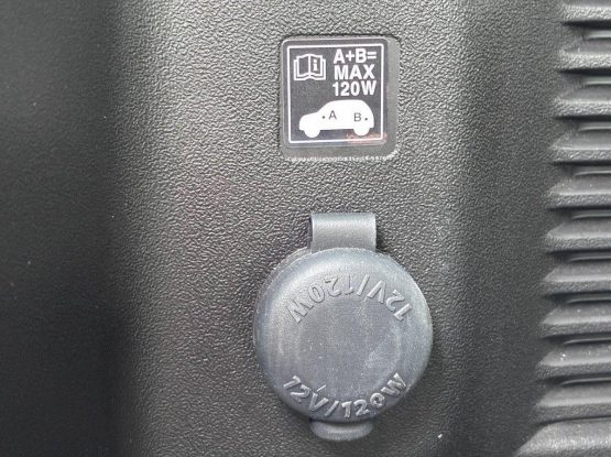 Suzuki Jimny Sierra 23000 (18)