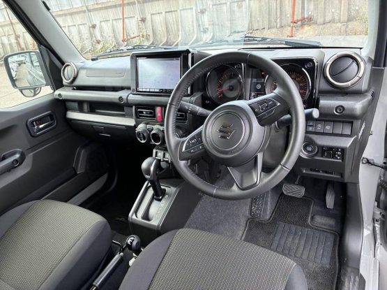 Suzuki Jimny Sierra 23000 (32)