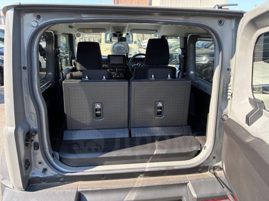 Suzuki Jimny Sierra 25000 (18)