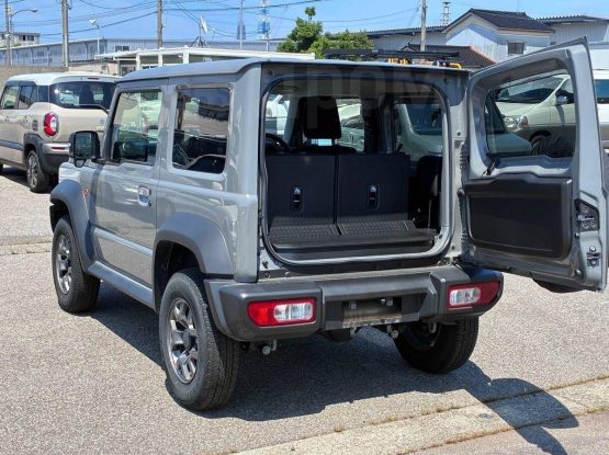 Suzuki Jimny Sierra 27000 (18)