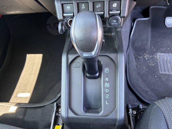 Suzuki Jimny Sierra 27000 (34)