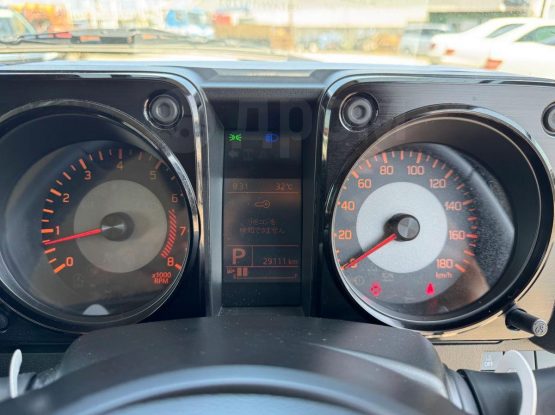 Suzuki Jimny Sierra 29000 (12)