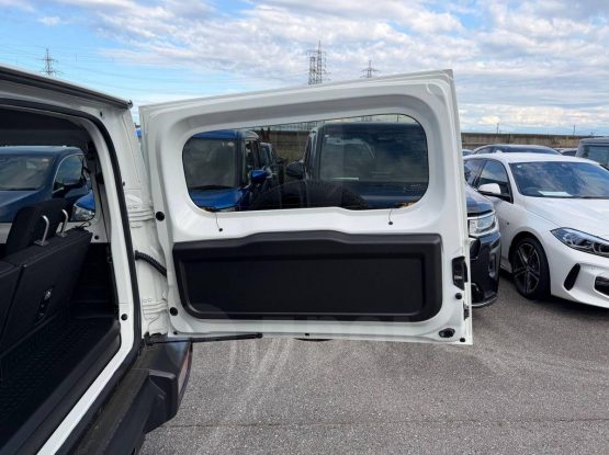 Suzuki Jimny Sierra 32000 (15)