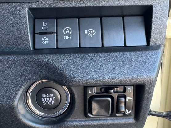 Suzuki Jimny Sierra 7000 (13)