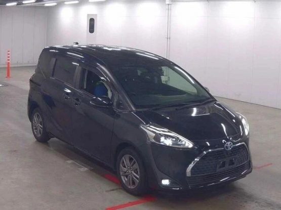 Toyota Sienta 29000 (1)