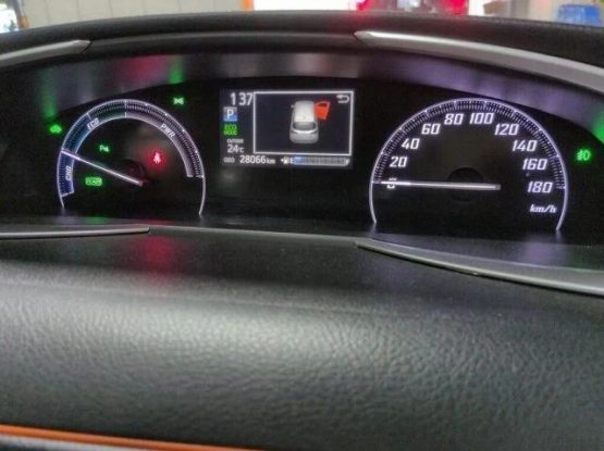 Toyota Sienta 29000 (3)
